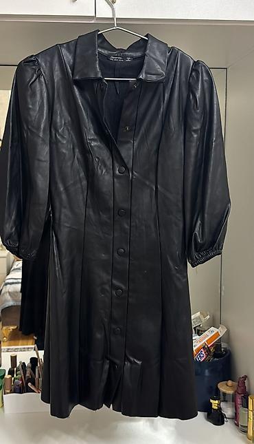 Digər qadın geyimləri: Qadın geyimlər toplusu 1) Qara-ağ xallı naxışlı, düyməli jilet - — 9