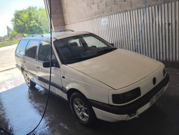 Volkswagen: Volkswagen Passat: 1990 г., 1.9 л, Механика, Бензин, Универсал