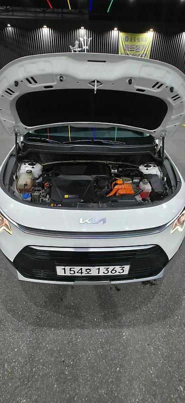 Kia: Kia Niro: 2022 г., 1.6 л, Автомат, Гибрид, Хэтчбэк — 9