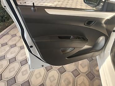 Chevrolet: Chevrolet Spark: 2015 г., 1 л, Вариатор, Бензин, Хэтчбэк at lalafo.kg — 20 Chevrolet: Chevrolet Spark: 2015 г., 1 л, Вариатор, Бензин, Хэтчбэк — 20