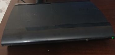 aspirator islenmis: Sony PlayStation 3 Super Slim oyun konsolu 2 pult ilə