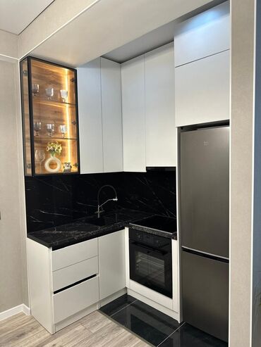 аренда квартир на долгий срок в оше: 2 комнаты, 40 м², Элитка, 11 этаж, Дизайнерский ремонт