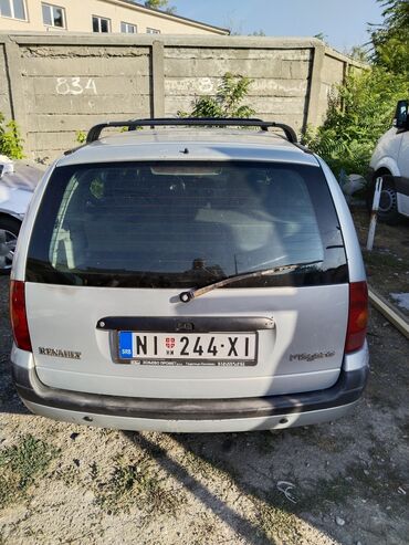 Auto delovi: U Nišu prodajem delove za Reno Megan 1,9. dizel.Leva,Desna i zadnja — 11
