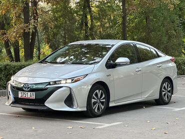 купить пикап в бишкеке: Toyota Prius: 2018 г., 1.8 л, Вариатор, Гибрид, Седан