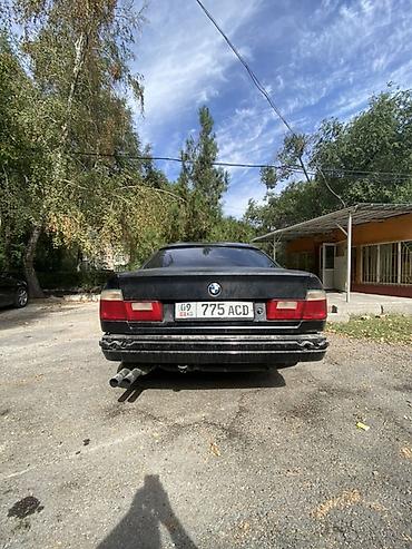 обшивка е34: BMW 5 series: 1992 г., Механика, Седан — 3