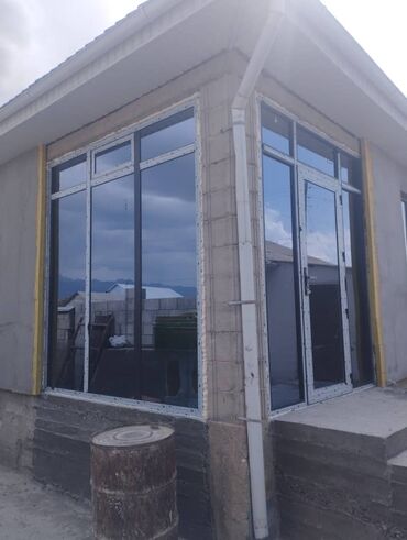 Пластиковые окна на заказ: Пластиковое окно на заказ, Тип окна: Мансардные, Панорамные, Стандартные, Декоративные особенности: Другие особенности, Бесплатная установка, Без рассрочки — 11