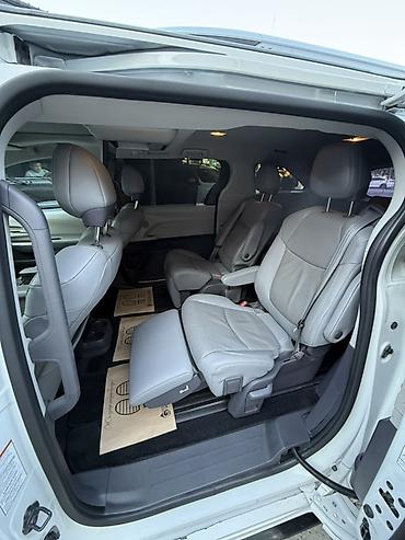 Toyota: Toyota Sienna: 2021 г., 2.4 л, Автомат, Гибрид, Минивэн — 3