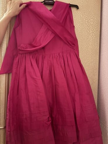 женское парео платье: Parlaq çəhrayı rəngdə midi uzunluqda qadın donu. - Model: qolçin