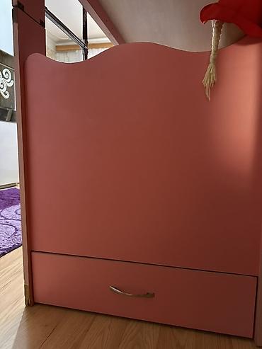 kunc skaf: Komplekt: çarpayı karkası, metal nərdivan, alt çekmece. 2 Matras da — 4