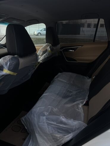 Toyota: Toyota RAV4: 2021 г., 2.5 л, Автомат, Бензин, Кроссовер — 14