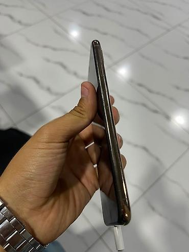 Apple iPhone: IPhone Xs Max, 64 GB, Face ID — 9