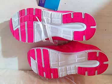 nike lilly: Zenske patike u odlicnom stanju,broj 37-500 dinara Kao Nove Broj 37 — 4