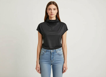t shirty outline: Women's blouse, size S