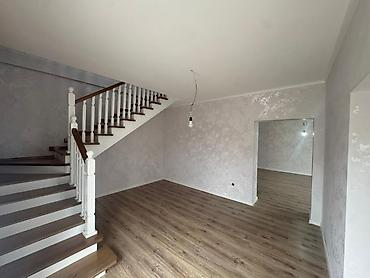 Продажа коттеджей и домов: ПРОДАЕТСЯ ДОМ В АК-ОРДО 📍 Расположение: Ак-Ордо 📏 Участок: 4 соток 🛣 — 1