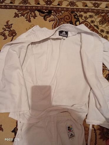 marka: Adidas karate gi dəsti İdman forması işlenmişdir alinandan 1 geyinilib — 4