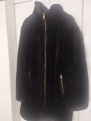 dugacka crna zimska jakna super stoji: L (EU 40)