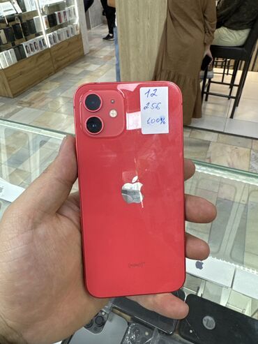 Apple iPhone: IPhone 12, Б/у, 256 ГБ, Красный, Защитное стекло, Чехол, 100 %