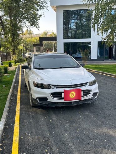 машына приора: Chevrolet Malibu: 2017 г., Седан