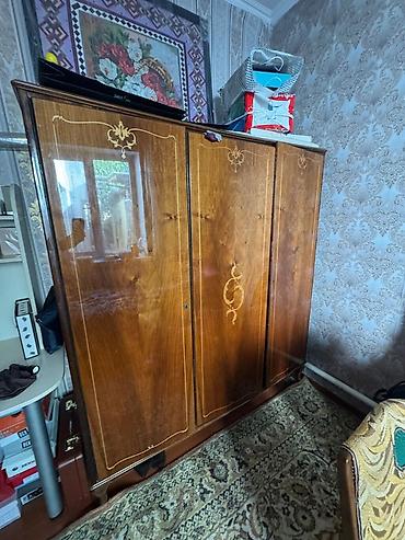 чолпон ата мебель: Зал үчүн гарнитур, Колдонулган, Шкаф, Жыгач, Өзү алып кетүү, түсү - Күрөң — 1
