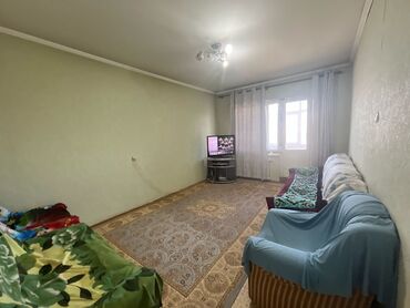 1 ком квартиры бишкек: 3 бөлмө, 65 кв. м, 105-серия, 5 кабат, Эски ремонт