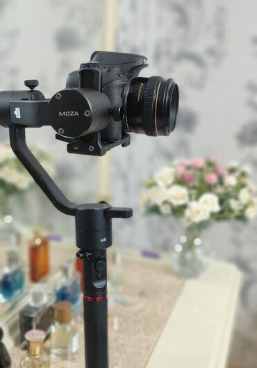 buzov satilir v Azərbaycan | İNƏKLƏR, CAMIŞLAR: Fotoaparat kompilekt satilir canon 750D + 18-55 lens + 50mm f1.4 +