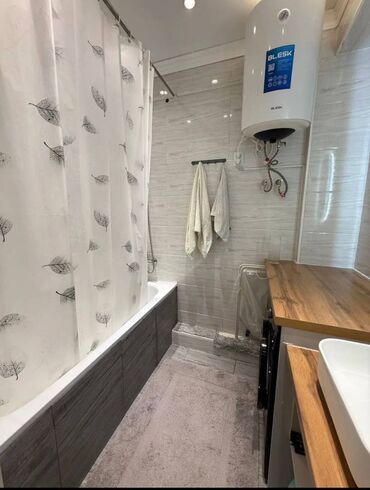 сдаю дом в ак орго: 2 комнаты, 60 м², Элитка, 2 этаж, Дизайнерский ремонт