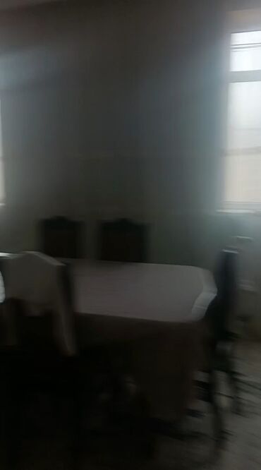 Həyət evləri və villaların satışı: Avtozavod Qəsəbəsi, Komandirin Küçəsi, Leyla Marketin yanı ( — 13