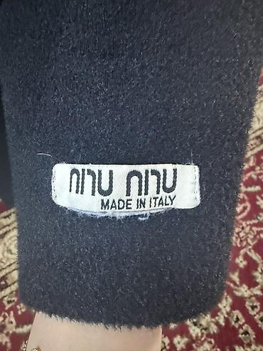 Пальтолор: Черное женское пальто Miu Miu, Made in Italy. - Классический прямой — 2