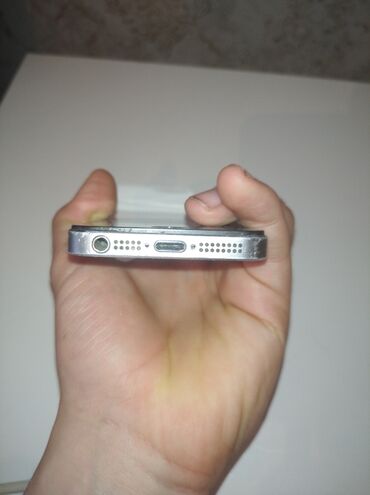 kontakt home iphone xr: IPhone 5s, < 16 GB, Desert Titanium