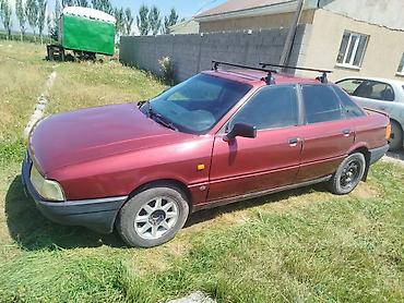 Унаа: Audi 80: 1988 г., 1.8 л, Кол менен иштөөчү, Бензин, Седан — 2
