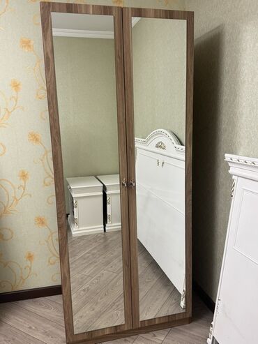 2qapılı dolab: Açılan, 2 qapılı Düz dolab, Qarderob, paltar dolabı
