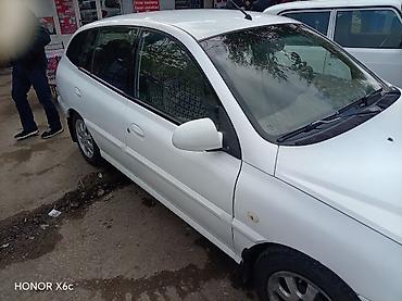 Kia: Kia Rio: 1.5 l | 2004 il Hetçbek — 2