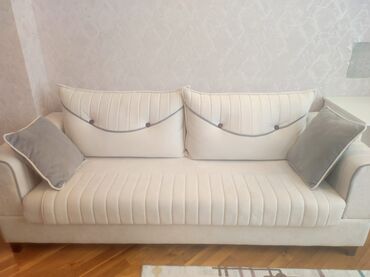 Divanlar: TehiTek divan 250azn. açılır bazalidi. ölçü 2.20sm. unvan