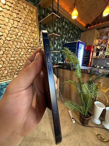 Apple iPhone: IPhone 12, 64 ГБ, Черный, 75 % — 7