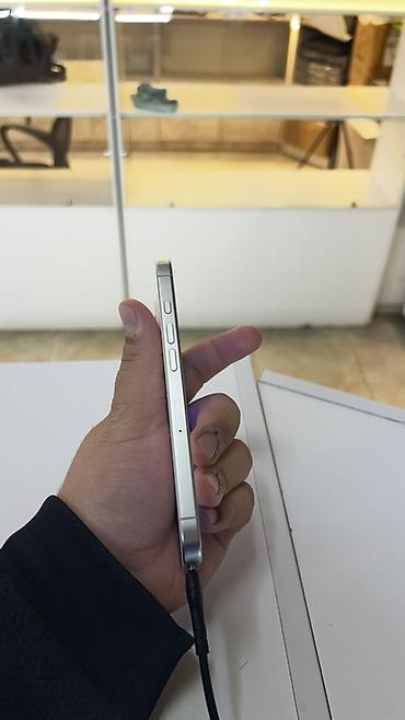 телефон бишкек самсунг: IPhone 16 Pro, Колдонулган, 256 ГБ, Ак, Кабель, Бөлүп төлөө менен, 87 % — 3