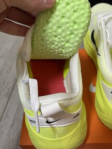 Кроссовки и спортивная обувь: Nike ZoomX Invincible Run Flyknit 3 - Категория: беговые кроссовки. - — 6