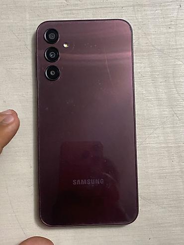 nardan kredit: Samsung smartfon - Rəng: bənövşəyi (mat arxa panel) - Arxa kamera — 1