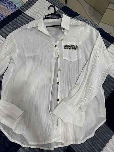 dt 8 max: Ağ rəngli qadın köynəyi - Material: yüngül, nəfəsalan, fakturalı — 1