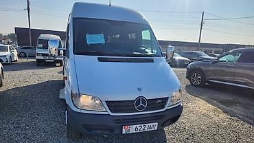 шторка на 124: Mercedes-Benz Спринтер: 2015 г., 2.2 л, Механика, Дизель, Бус — 2