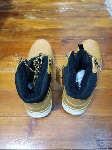 Čizme: Čizme, Timberland, veličina - 46 na lalafo.rs — 7 Čizme: Čizme, Timberland, veličina - 46 — 7