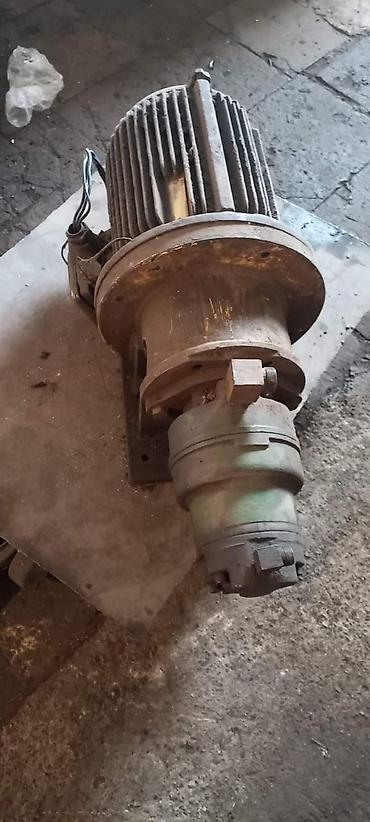 Motor enşe motorla birlikdə .500 m
Ünvan dərnəgül .sevanə 🧿 lalafo.az -da Motor enşe motorla birlikdə .500 m
Ünvan dərnəgül .sevanə 🧿