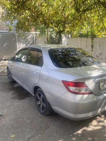 продаю или меняю с доплатой мне: Honda Fit Aria: 2003 г., 1.3 л, Автомат, Бензин, Седан