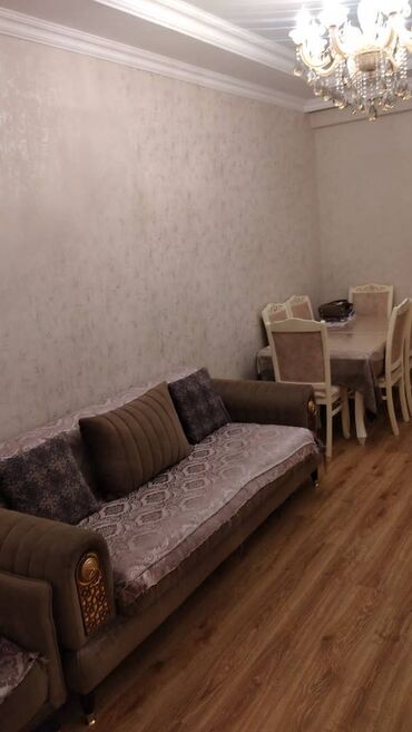 Uzunmüddətli kirayə mənzillər: Xırdalanda köhnə bazara yaxın yaxın yerləşən ümumi sahəsi 60 kv,m — 1