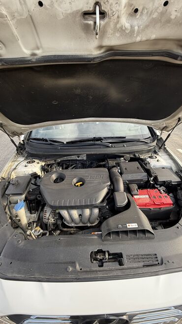 Hyundai: Hyundai Sonata: 2017 г., 2 л, Типтроник, Газ, Седан — 19