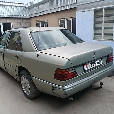 c 220: Mercedes-Benz W124: 1990 г., 2 л, Механика, Бензин, Седан — 7