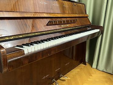 körpü: Piano – “Юность” (Yunost) markalı Xüsusiyyətlər: - Akustik upright — 2