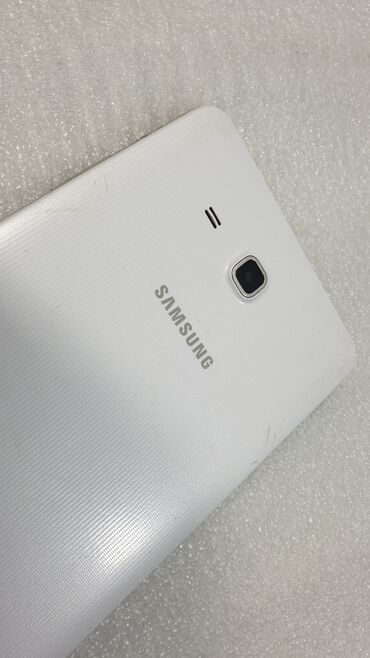 Samsung: Планшет, Samsung, память 16 ГБ, 10" - 11", 2G, Б/у, Классический цвет - Белый