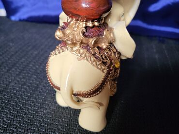 Figure: Figura, bоја - Šareno, Novo — 5