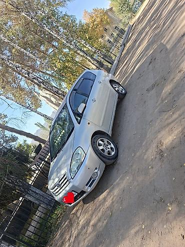 Продажа авто: Toyota Ipsum: 2002 г., 2.4 л, Автомат, Бензин, Минивэн — 4