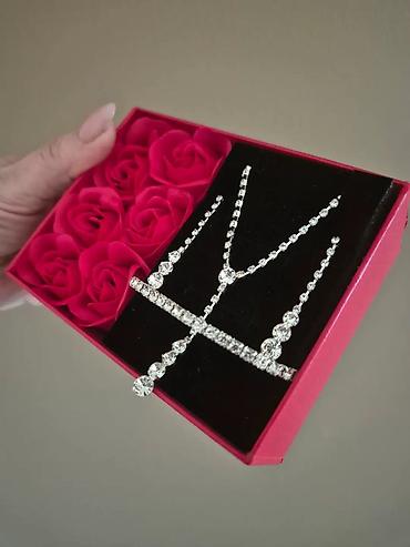 mona snizenje: Elegantan poklon set nakita u luksuznoj roze kutiji sa mirisnim — 3